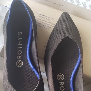 Rothy's the point black